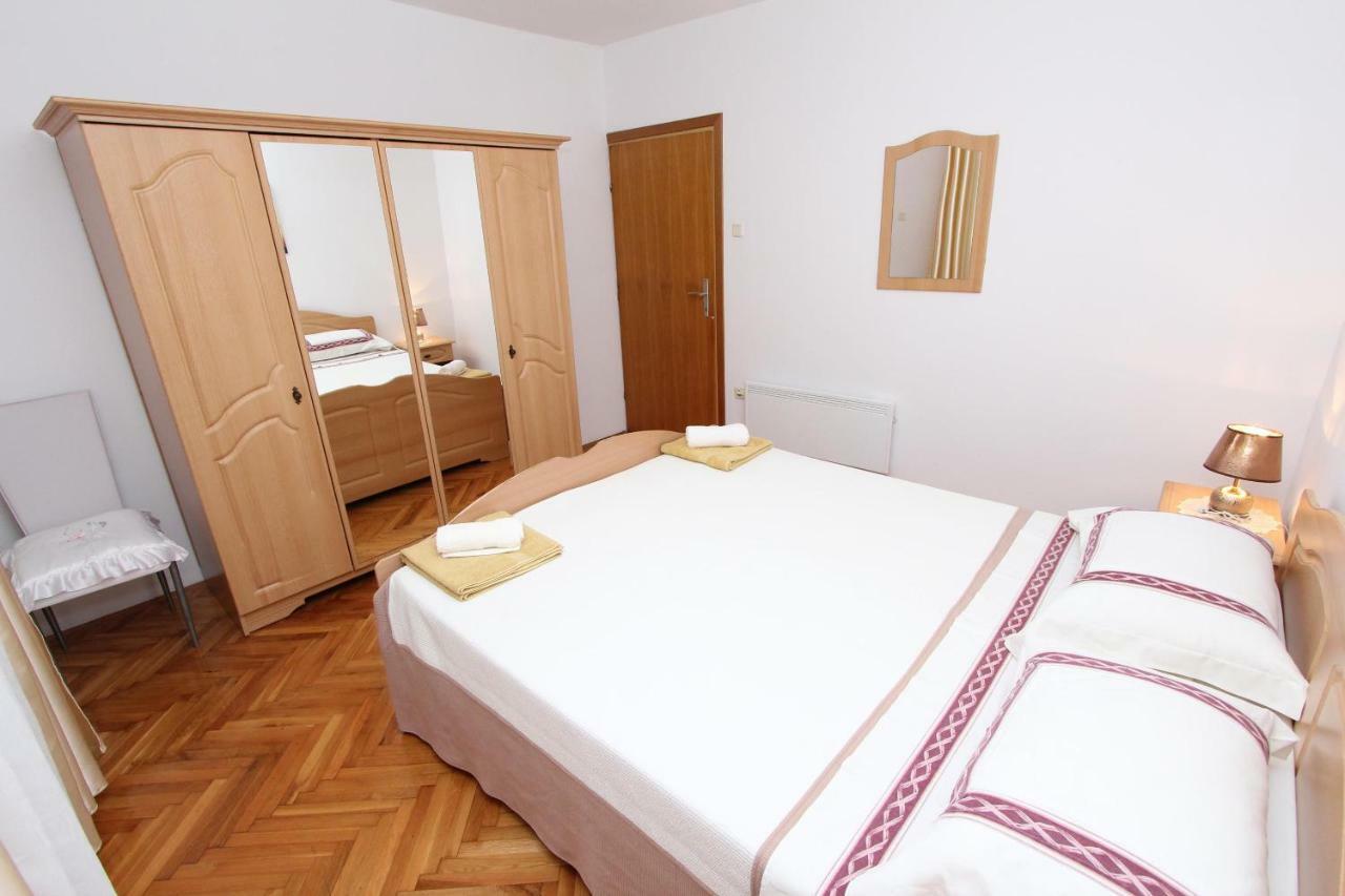 Apartments Divna Ровінь Екстер'єр фото